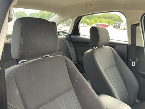 Used 2015 Ford Focus SE FWD image 78