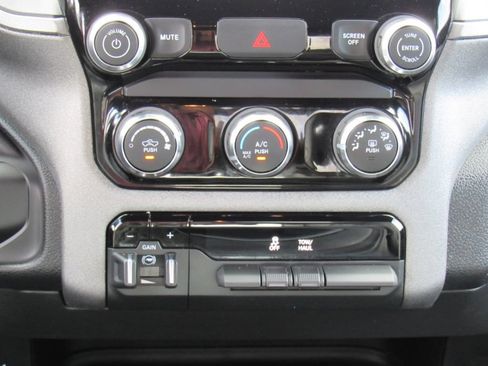 Used 2026 RAM 2500 Tradesman w/ Chrome Appearance Group AWD/4WD image 21