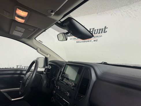 Used 2024 Nissan Titan SV w/ Accessory Utility Package image 28