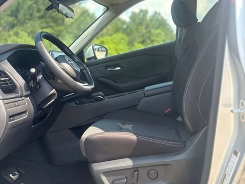 Used 2022 Nissan Rogue SV AWD/4WD image 27