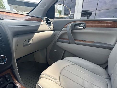 Used 2010 Buick Enclave CXL w/ Trailering Provision Package AWD/4WD image 17