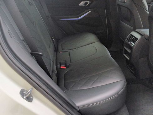 Used 2026 BMW X5 xDrive40i w/ Parking Assistance Package AWD/4WD image 22