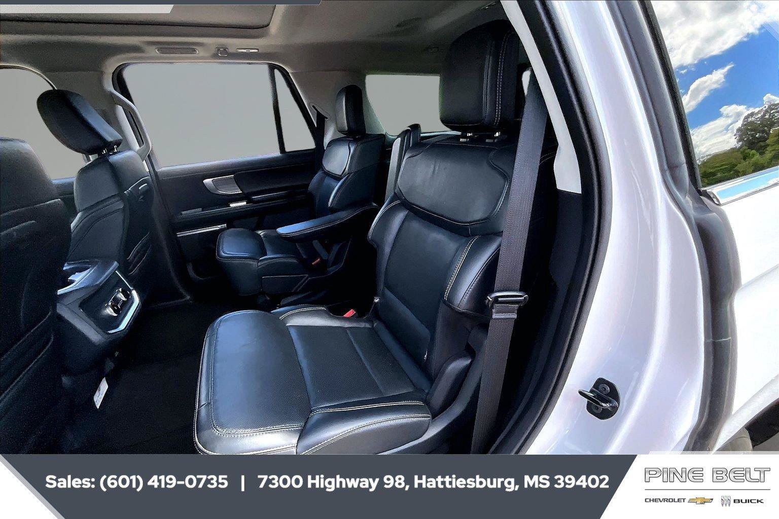 Used 2025 Ford Expedition Platinum AWD/4WD image 19