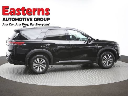 Used 2023 Nissan Pathfinder SL w/ Lighting Package (N92) AWD/4WD image 44