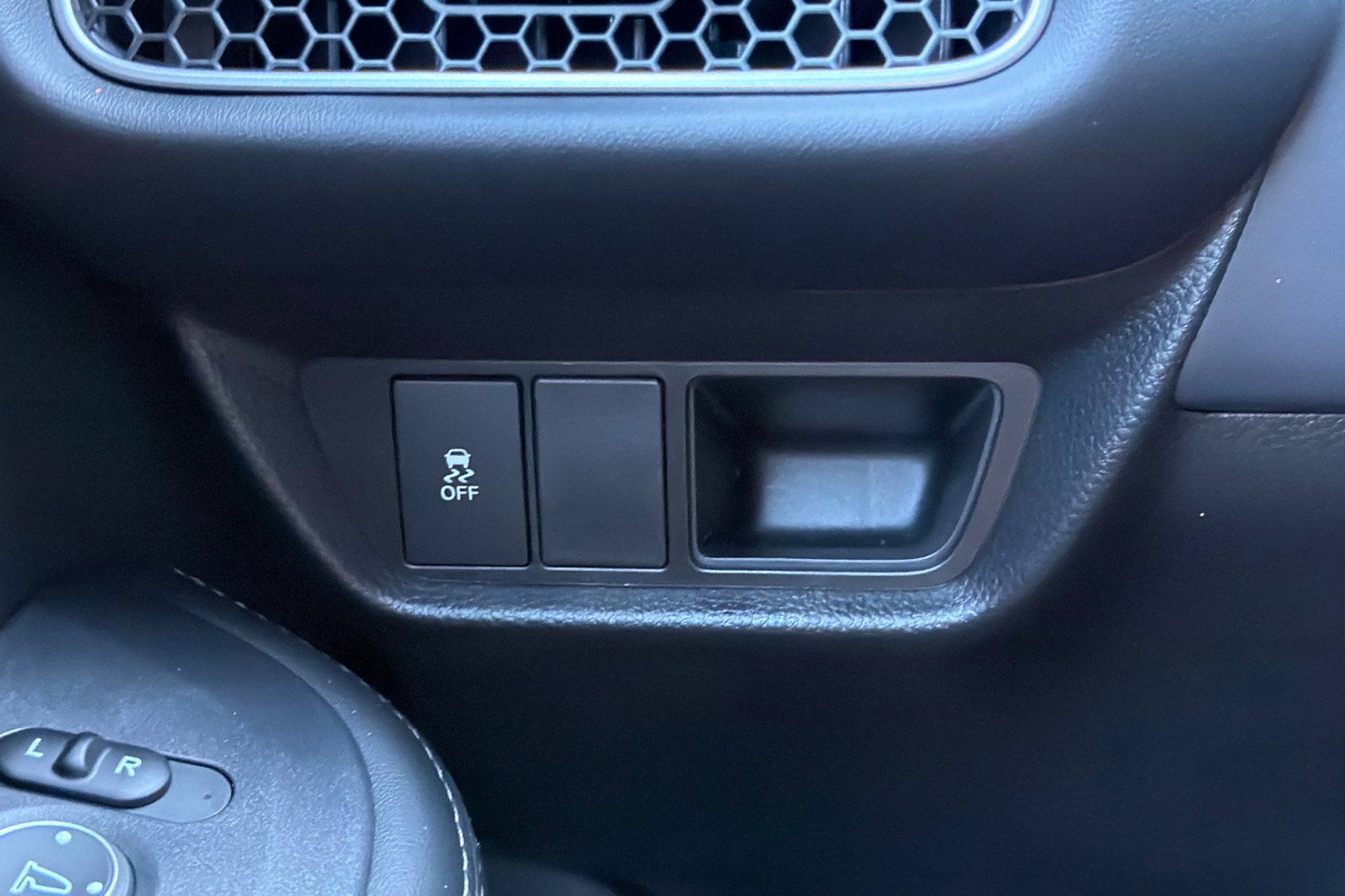 New 2027 Honda HR-V EX-L image 48