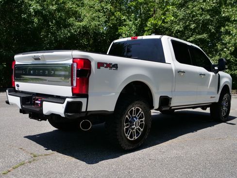 Used 2024 Ford F250 Limited w/ FX4 Off-Road Package AWD/4WD image 12