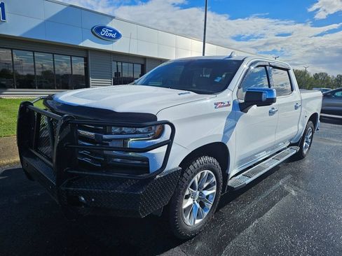 Used 2021 Chevrolet Silverado 1500 LTZ AWD/4WD image 2