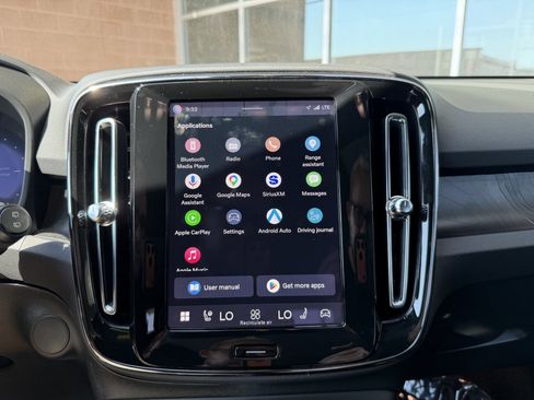 Used 2024 Volvo XC40 Recharge Plus w/ Protection Package Premier RWD image 20