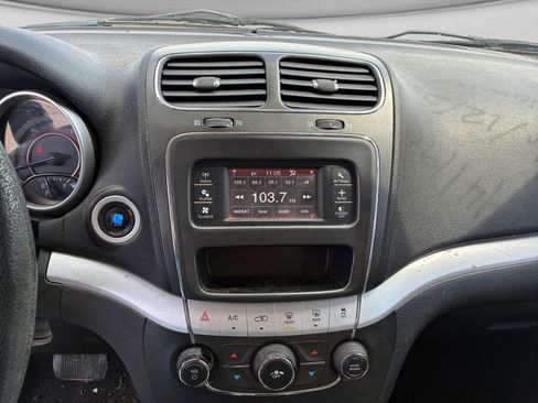 Used 2013 Dodge Journey SXT w/ Flexible Seating Group FWD image 21