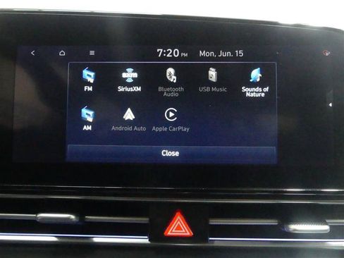 Used 2022 Hyundai Elantra Limited FWD image 46