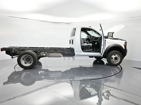 Used 2023 RAM 5500 4x4 Regular Cab image 42