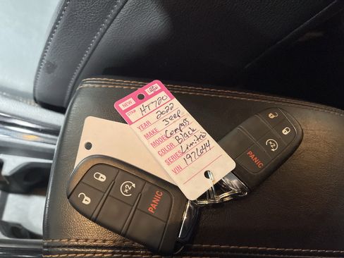 Used 2022 Jeep Compass Limited image 24