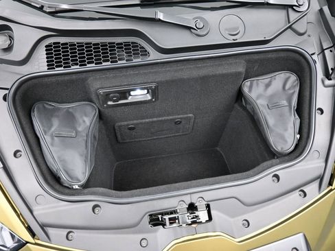 Used 2024 Lamborghini Huracan Sterrato image 30