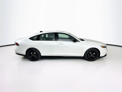 Used 2025 Honda Accord SE image 2