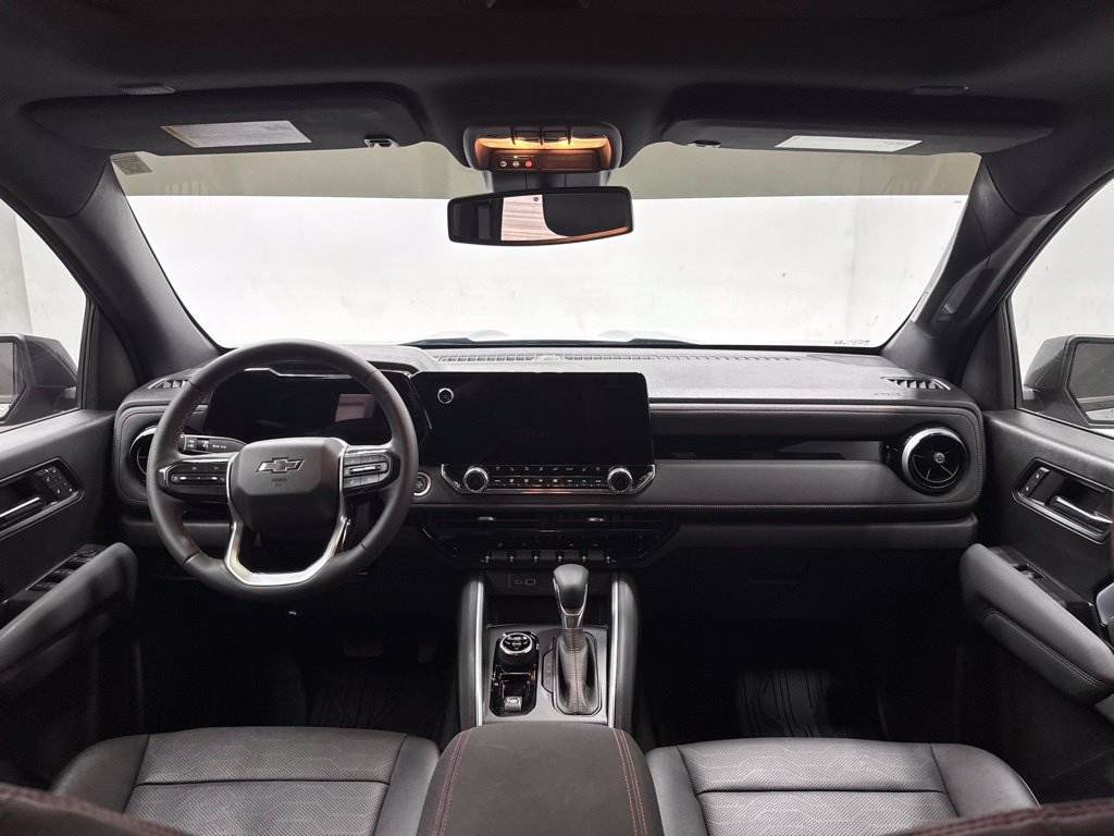 Used 2023 Chevrolet Colorado Z71 w/ Z71 Convenience Package 2 AWD/4WD image 18