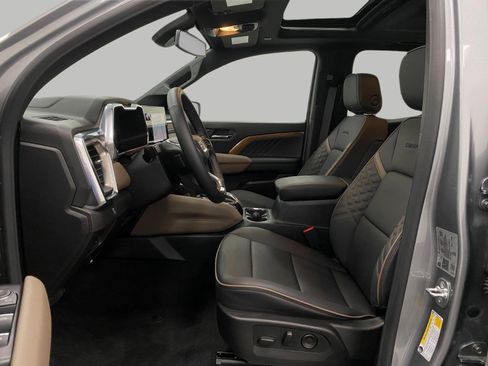 Used 2026 GMC Canyon Denali AWD/4WD image 31