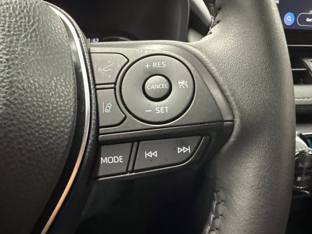 Used 2024 Toyota RAV4 XLE Premium FWD image 21