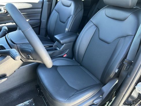 New 2026 Jeep Compass Latitude image 17