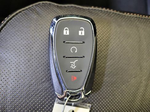 Used 2018 Chevrolet Traverse Premier AWD/4WD image 32