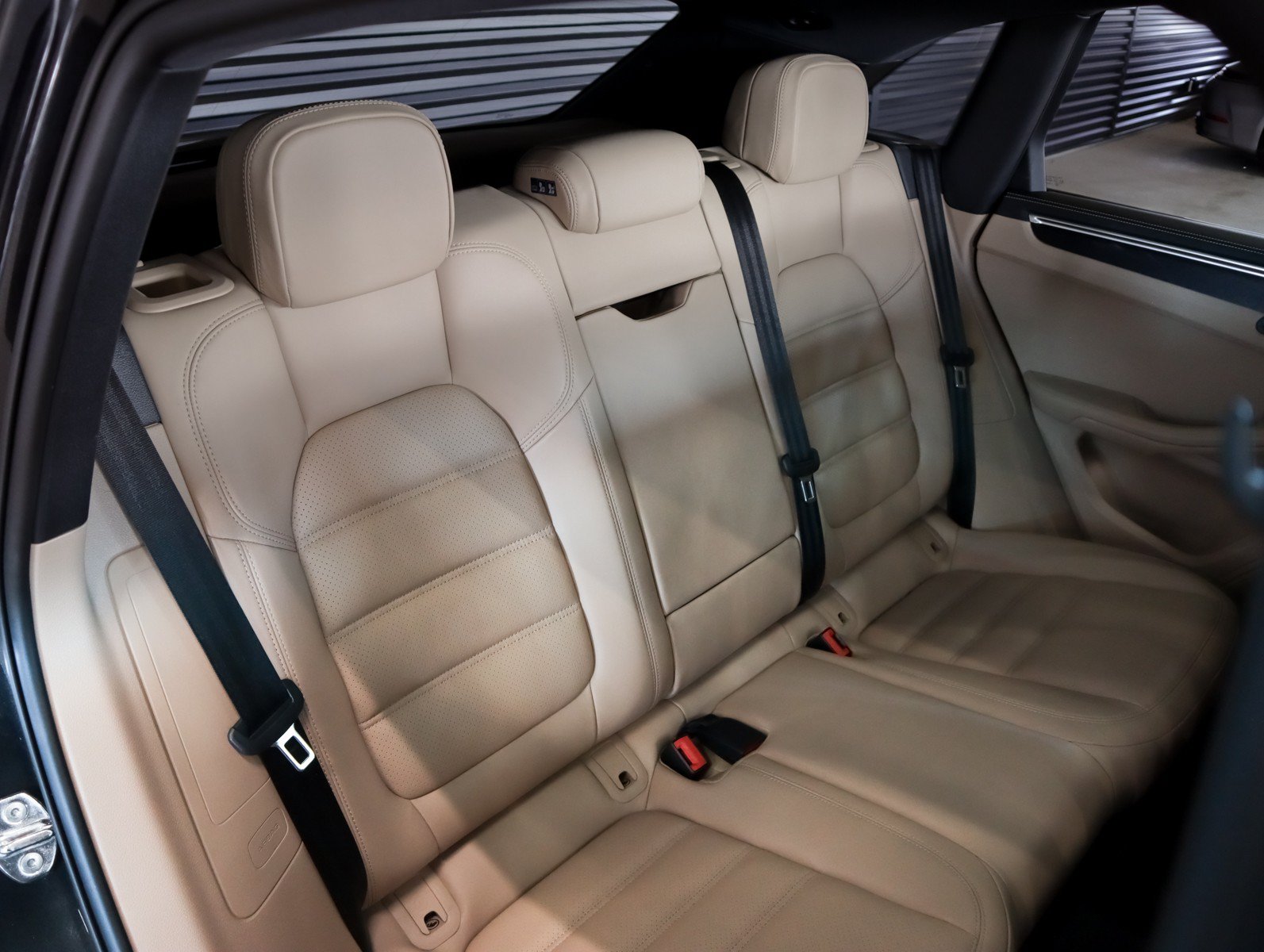 Certified 2023 Porsche Macan GTS AWD/4WD image 6