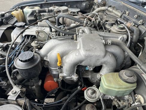 Used 1994 Toyota Land Cruiser AWD/4WD image 40
