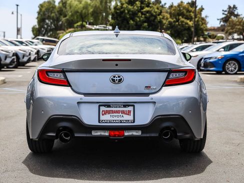 New 2026 Toyota GR86 RWD image 5