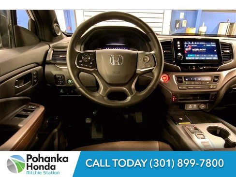 Used 2024 Honda Passport EX-L image 4