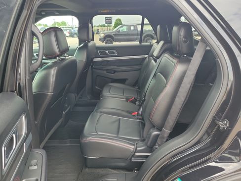Used 2017 Ford Explorer Sport AWD/4WD image 13