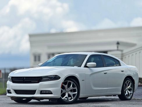 Used 2016 Dodge Charger R/T w/ Navigation & Travel Group RWD image 1