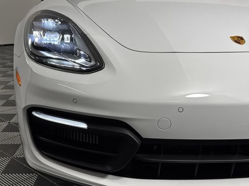Certified 2022 Porsche Panamera 4S w/ Premium Package image 11