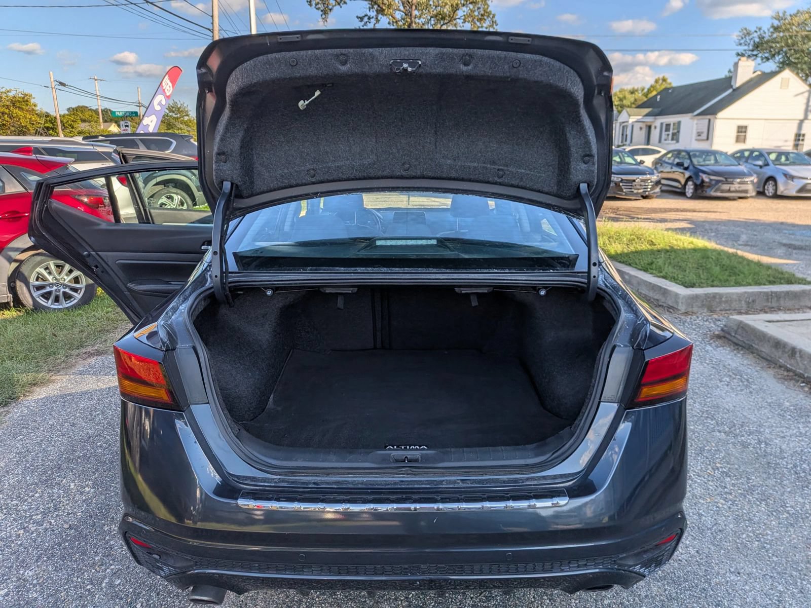 Used 2019 Nissan Altima 2.5 SV AWD/4WD image 29