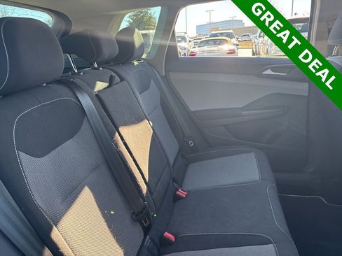 Used 2023 Volkswagen Taos S image 9