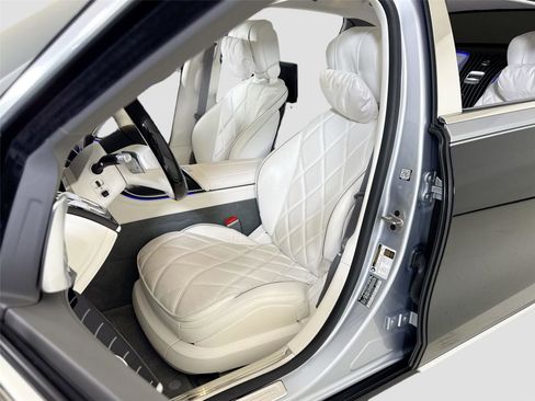 Used 2024 Mercedes-Benz Maybach S 580 4MATIC image 12