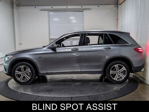 Used 2019 Mercedes-Benz GLC 350e GLC 350e 4MATIC Plug-In Hybrid image 6