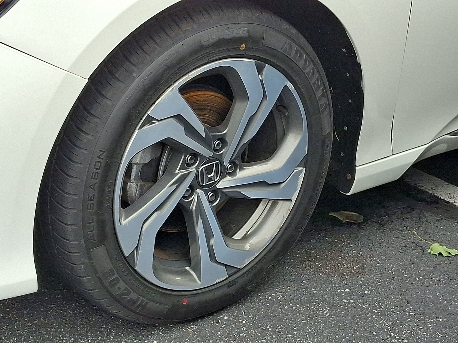 Certified 2019 Honda Accord EX image 4
