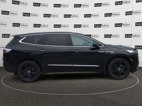Used 2023 Buick Enclave Essence w/ Experience Buick Package FWD image 6