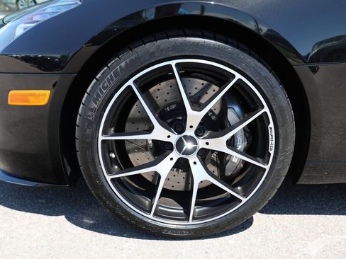 Used 2015 Mercedes-Benz SLS AMG GT Final Edition image 6