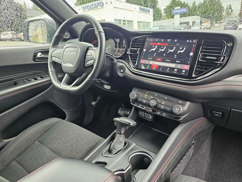 Used 2025 Dodge Durango GT AWD/4WD image 12