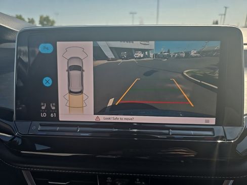 Used 2024 Volkswagen Atlas Cross Sport SE image 38