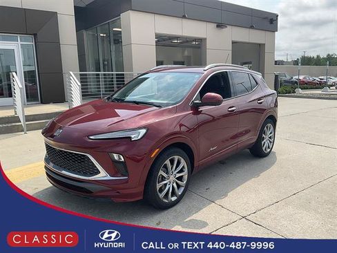 Used 2024 Buick Encore GX Avenir w/ Avenir Technology Package FWD image 1