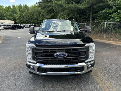 New 2025 Ford F350 XL w/ XL Chrome Package RWD image 2
