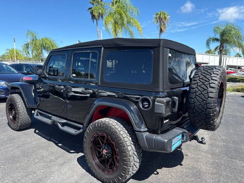 Used 2021 Jeep Wrangler Unlimited Sport AWD/4WD image 5