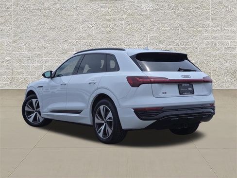 Certified 2024 Audi Q8 e-tron Premium AWD/4WD image 5