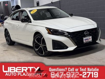 Used 2023 Nissan Altima 2.5 SR w/ SR Premium Package