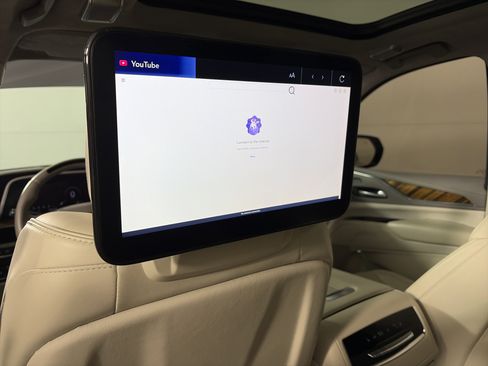 Used 2024 Cadillac Escalade Sport Platinum image 38