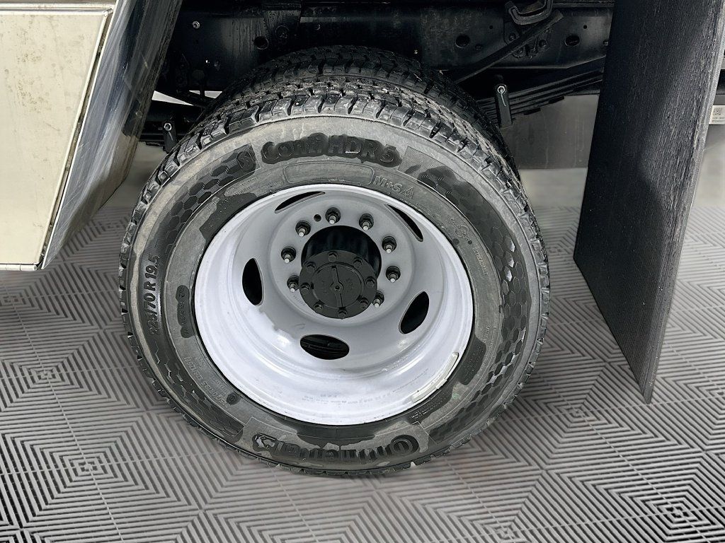 New 2026 Ford F550 4x4 Regular Cab Super Duty image 17