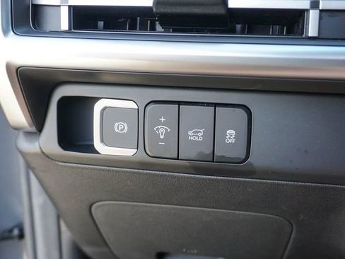 Used 2025 Hyundai Santa Fe SEL FWD image 27
