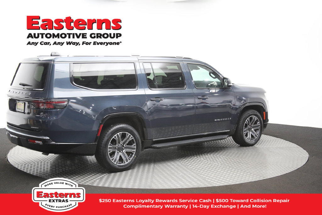 Used 2024 Jeep Wagoneer L Series II w/ Flexible Seating Group RWD image 49