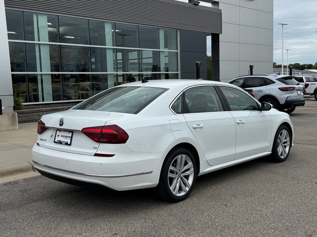 Used 2018 Volkswagen Passat 2.0T SE FWD image 46