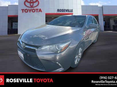 Used 2017 Toyota Camry SE w/ Moonroof Package